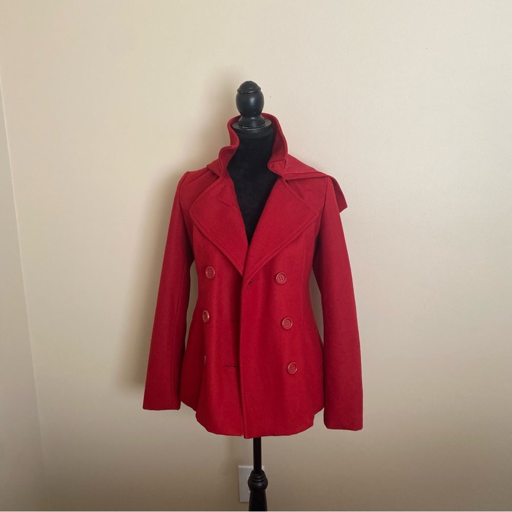 Women’s Coat Jacket Red Double Breasted with hood, like new condition 23” S/P